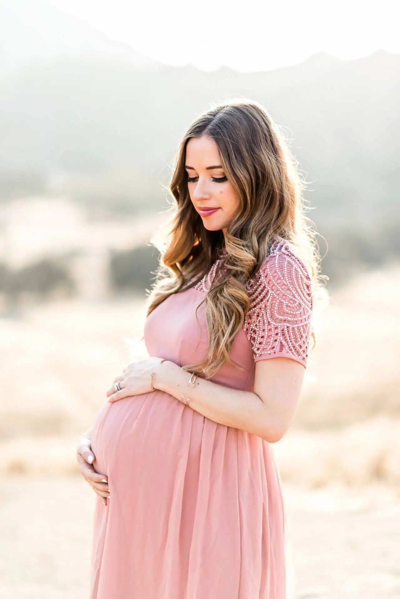 Elegant Dusty Pink Maternity Dress for Photography, Long Chiffon with Lace for Pregnant Women