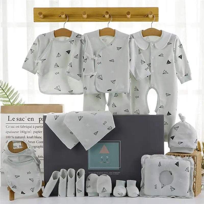 18/22-Piece Newborn Baby Essentials Set – Soft Cotton Clothing & Accessories for 0–6 Months