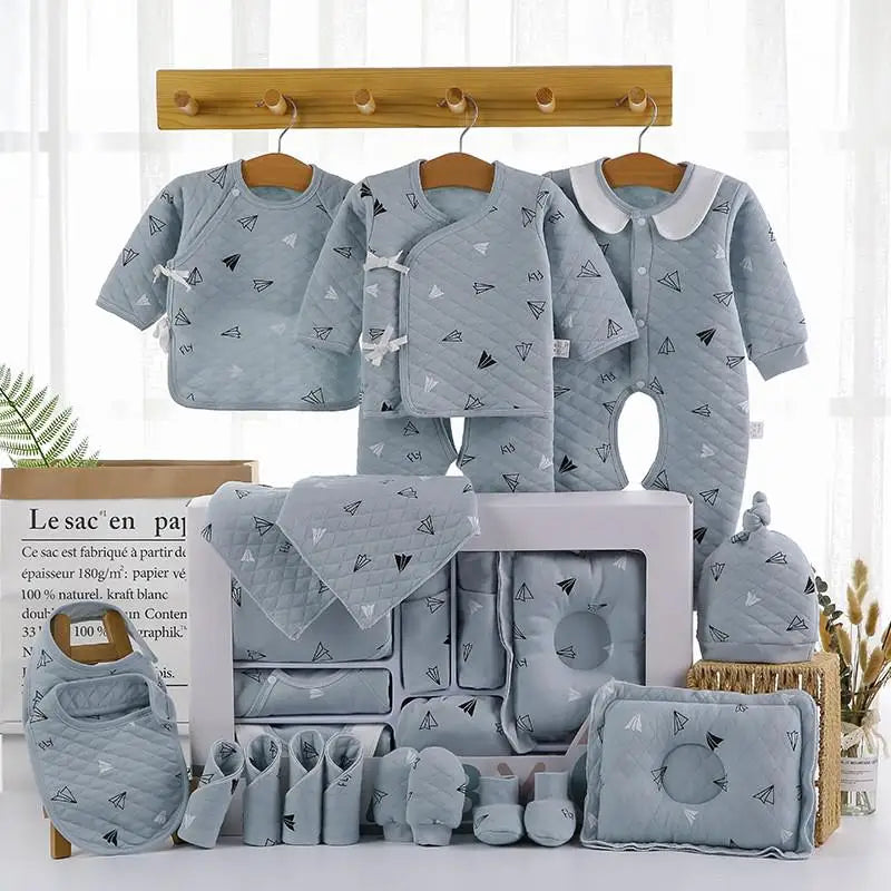 18/22-Piece Newborn Baby Essentials Set – Soft Cotton Clothing & Accessories for 0–6 Months