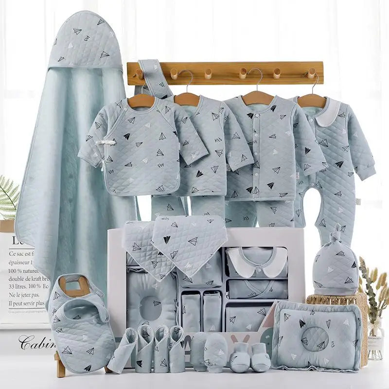 18/22-Piece Newborn Baby Essentials Set – Soft Cotton Clothing & Accessories for 0–6 Months