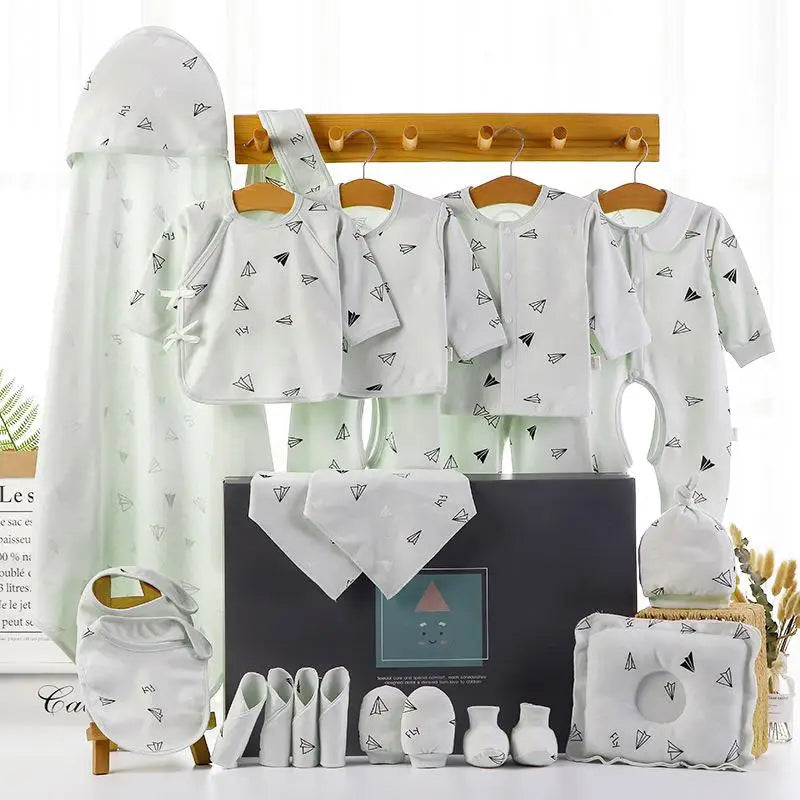 18/22-Piece Newborn Baby Essentials Set – Soft Cotton Clothing & Accessories for 0–6 Months