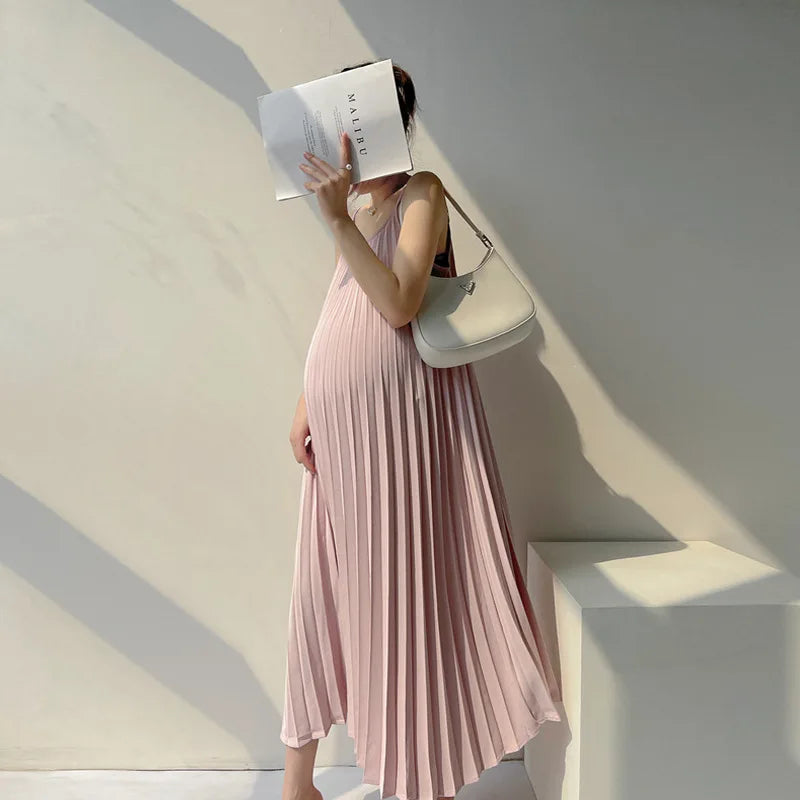 Elegant Pleated Chiffon Maternity Dress - Soft & Stylish Pregnancy Gown